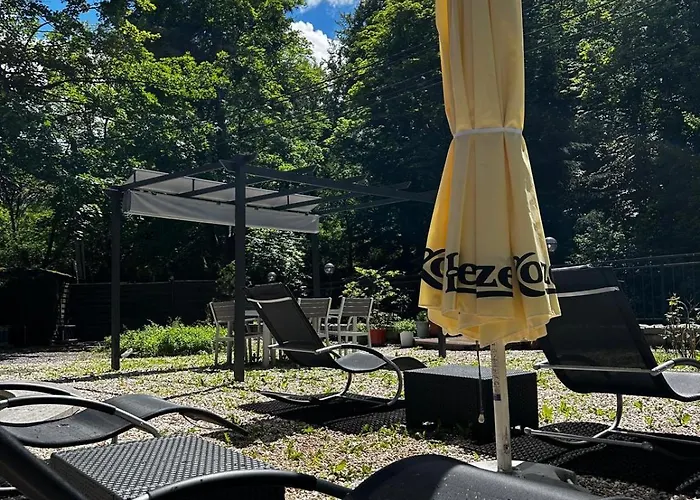 654 Bed and Breakfast