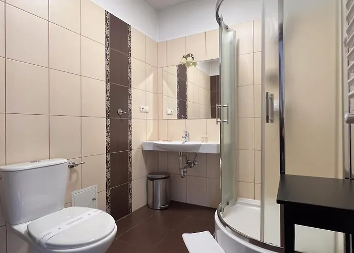 654 Bed and Breakfast 3*