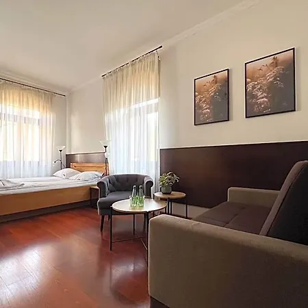 654 Oda ve Kahvaltı