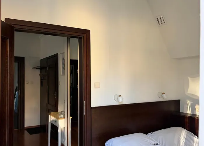 654 Sklářská Poruba