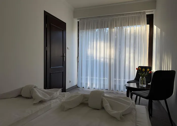 654 3* 스클라르스카포렘바